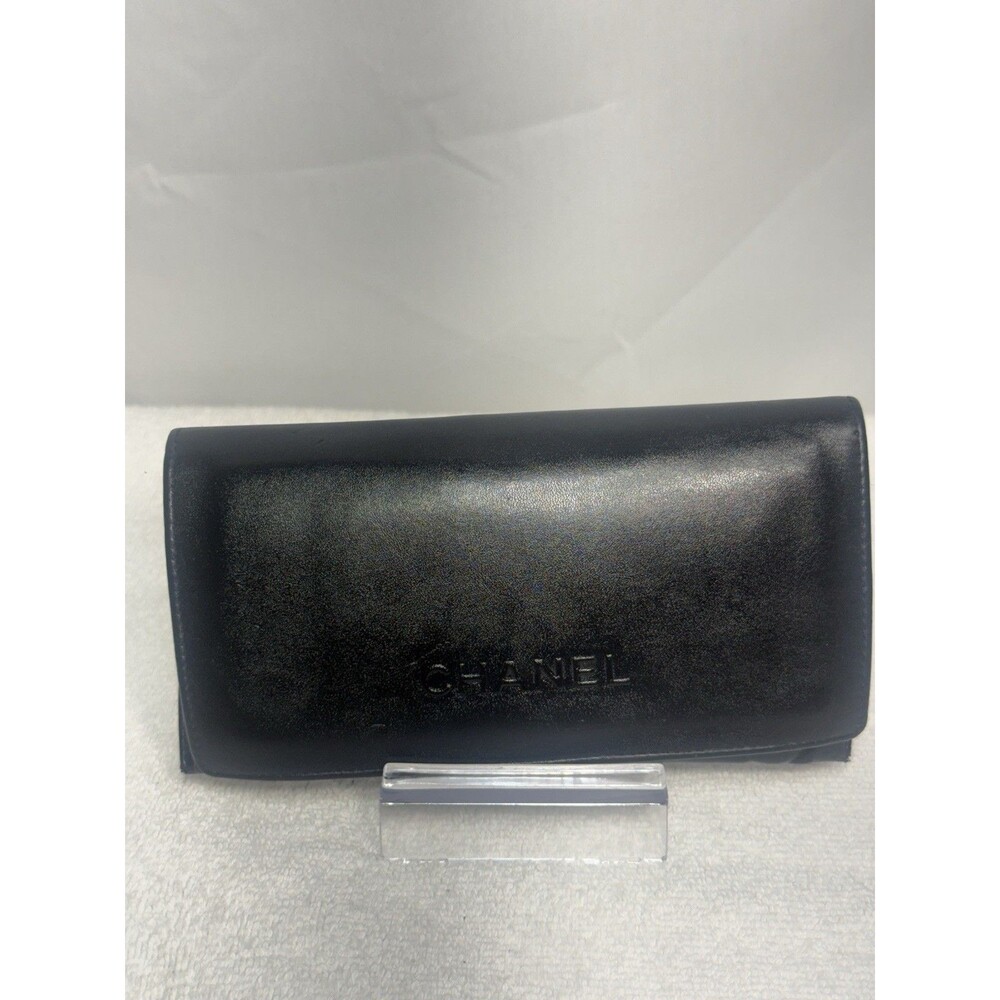 CHANEL Black Cambon Quilted Magnetic Leather Sunglasses Case Made in Italy